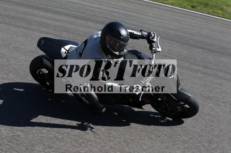 /Archiv-2022/07 16.04.2022 Speer Racing ADR/Instruktorengruppe/8